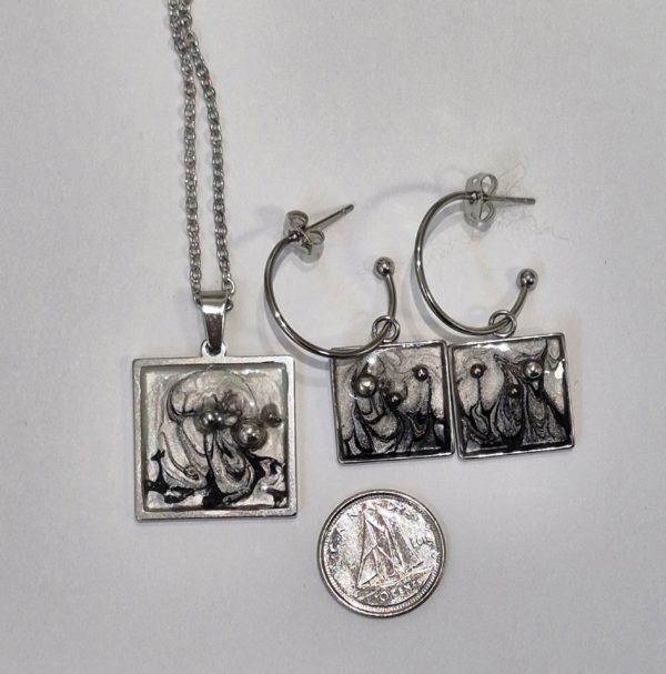 Carré Ténèbres 4 | Ensemble collier et boucles           -        Livraison gratuite – Image 4